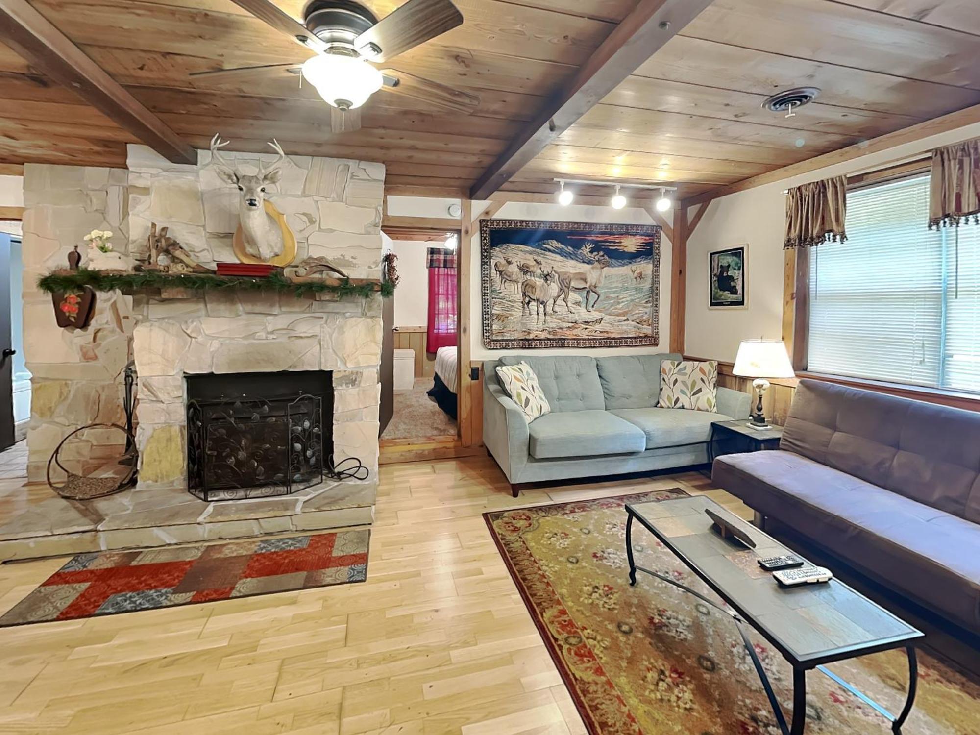 Stone Creek Cottage 비둘기 포지 외부 사진
